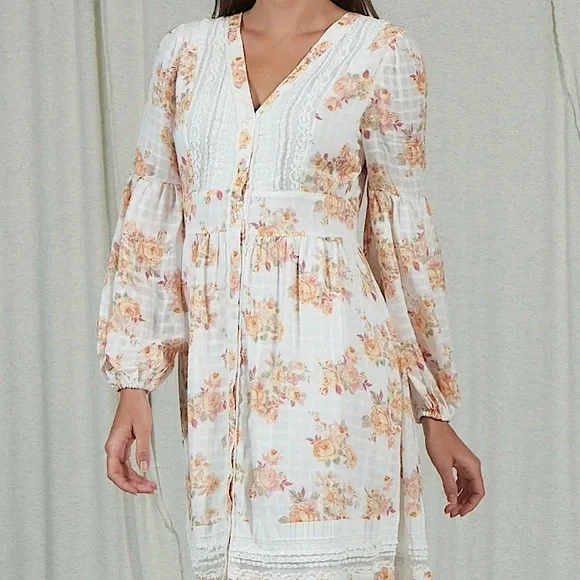 Lace and Floral Print Button Front Maxi - Picture 5 of 14